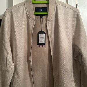 Ben Sherman men’s jacket in beige this jacket is very comfy and it is new nwt